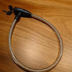 自転車のカギの画像