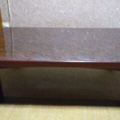 テーブル、写真中のテーブルカバー付。欲しい方は連絡をお願いします。の画像