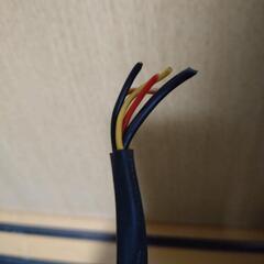 フットレストモニター２台の画像