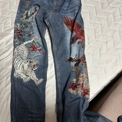 絡繰魂ジーンズの画像