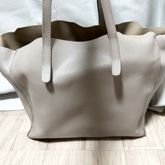 【値下げ】 FURLA トートバッグの画像