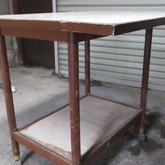 作業用ワゴン　キャスター付きの画像