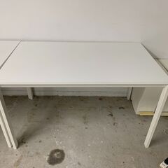 白デスク譲ります。2(必要に応じて数台譲ります)