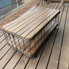 マランコーヒーテーブルの画像