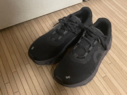 急募！！On cloudmonster 24センチ　新品同様