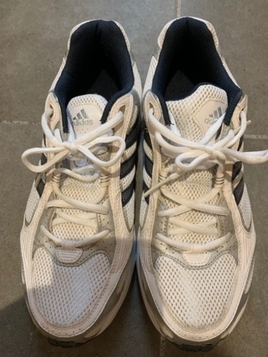 adidas アディダススニーカー　27.5センチ