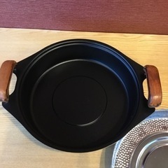 フタ付き鍋の画像
