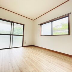 【山名町戸建 】2023.6リフォーム済み♪ペット可戸建☆全室洋室に生まれ変わりました☆駐車場２台込み！追い炊き、ウォシュレット、TVモニターフォンなど設備充実です！まずはご見学ください！ − 群馬県