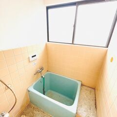 【山名町戸建 】2023.6リフォーム済み♪ペット可戸建☆全室洋室に生まれ変わりました☆駐車場２台込み！追い炊き、ウォシュレット、TVモニターフォンなど設備充実です！まずはご見学ください！ - 不動産