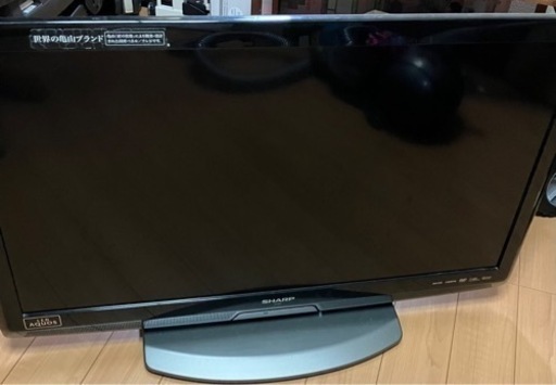 シャープ　AQUOS 2011年製　液晶カラーテレビ　32V