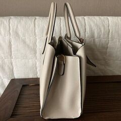 美品 フィフス/エディットシーン ワンサイド ベルト ハンドバッグ ホワイトの画像