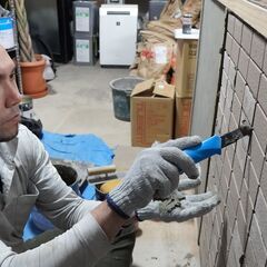 【業績好調！一緒に波に乗らないか？】タイル工事士／リモート面接対応&引越し補助／説明聞いてみる？の画像