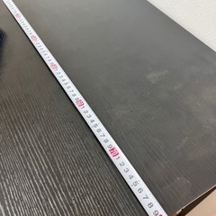 デスク、オフィスチェア、ドライヤーの3点セットの画像