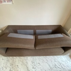 【お譲りします】3人掛けソファ(5年間使用)の画像