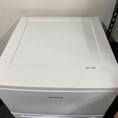 アイリスオーヤマ　冷凍冷蔵庫81L　AF81-Wの画像