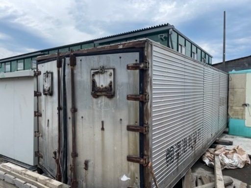 トラックのコンテナ