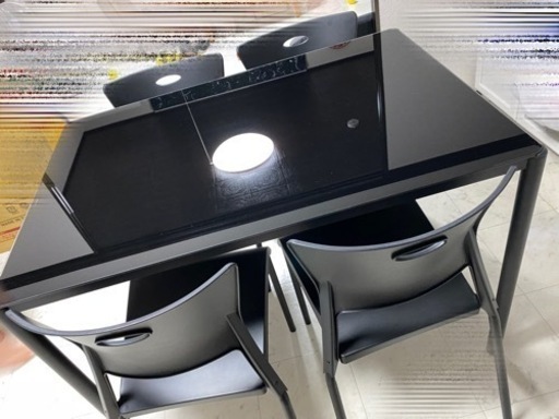 ダイニングテーブル