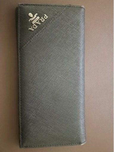 PRADA 長財布
