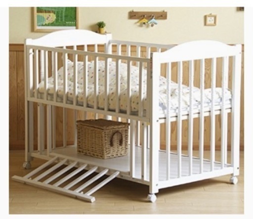 スリーピー ELISE エリーゼ ベビーベッド 収納棚付 ホワイト 日本製 クラシカルなベッド