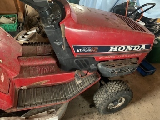 HONDAの芝刈り機　ジャンク　不動