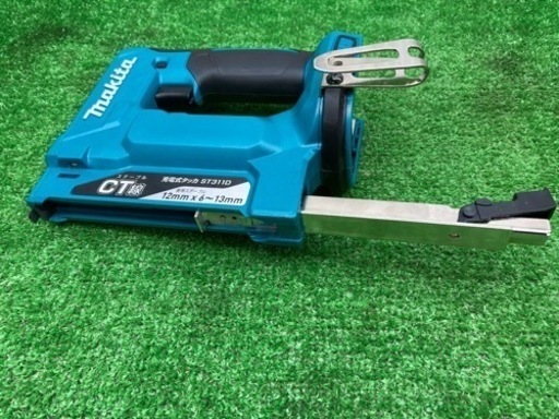 中古品 □ makita コードレスタッカ ST311DZ □ F □ IT4HUY6NI18F 