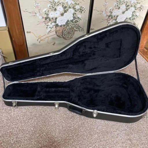 Morris ギターハードケース　鍵付き