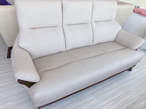 今日明日なら8000円!ニトリ3人用ソファ (PD02S Nシールド BE)