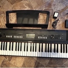 YAMAHAキーボード　piaggero NP-V80 中古