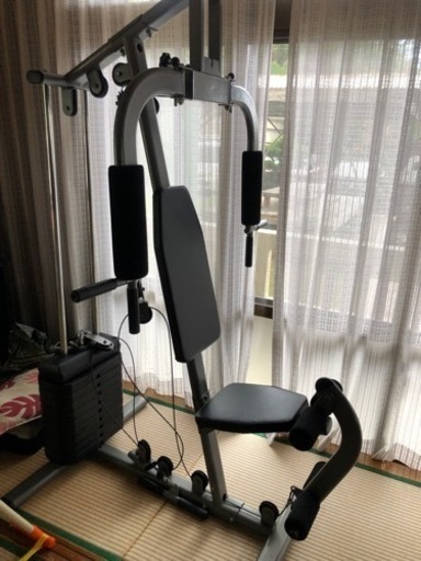 トレーニングマシン