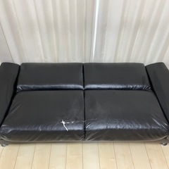 【お取引中】黒色　革ソファー【取りに来てくれる方限定】お譲りしますの画像