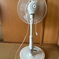 最終値下げ。扇風機　5枚羽　羽30cm リモコン付きの画像