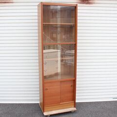 無料！食器棚☆木目調☆昭和レトロ☆幅61cm☆高さ182cm☆ガ...