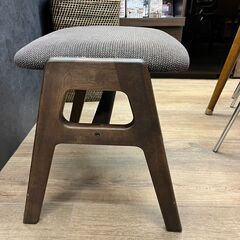 【レガストック江東店】カリモク60 スタッキングスツール チェア 椅子 家具の画像