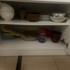食器棚の画像