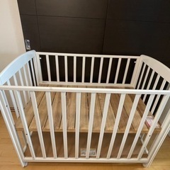 腰を痛めにくいベビーベッド👶
