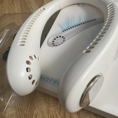 新品❤️ ネッククーラー 首掛け扇風機の画像