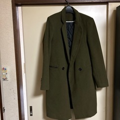 カーキロングコート