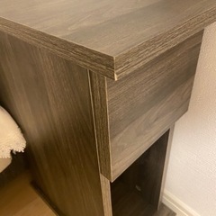 引き出し付きコーナーサイドテーブル　の画像