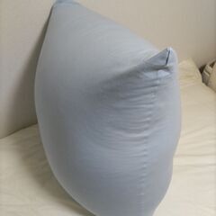 ビーズクッション(yogibo)の画像