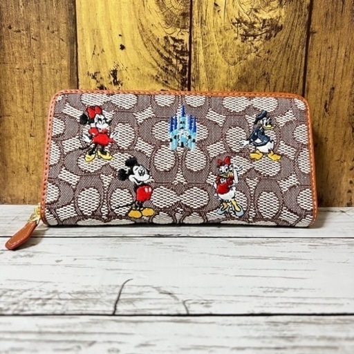 【ディズニー】【新品未使用】ディズニー✖️コーチ★50周年★シグネチャーウォレット