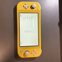 任天堂　Switch lite イエロー