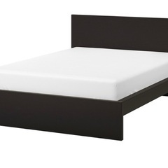 IKEA クイーンサイズベッド　マルム