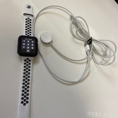 早い者勝ち！極美品　アップルウォッチシリーズ3 42mm