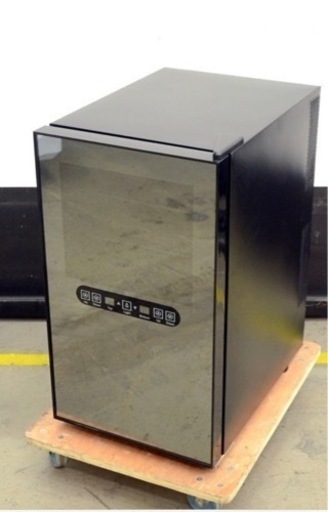 コンポジット【2011年製】ワインセラー 右開き 48L(約18本)■a05394