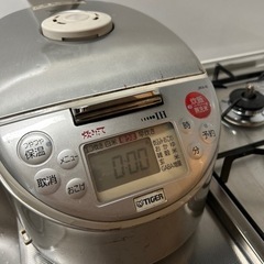 TIGER　IH炊飯器　炊きたて　JKH-R IH炊飯ジャー〈炊きたて〉JKH-R | 製品情報 | タイガー魔法瓶