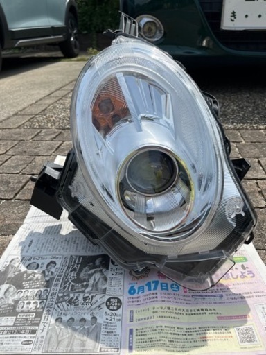 LA400K コペンセロ右側ヘッドライト