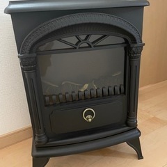 決まりました。暖炉ヒーター、ニトリ美品