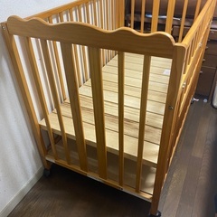 ベビーベッド