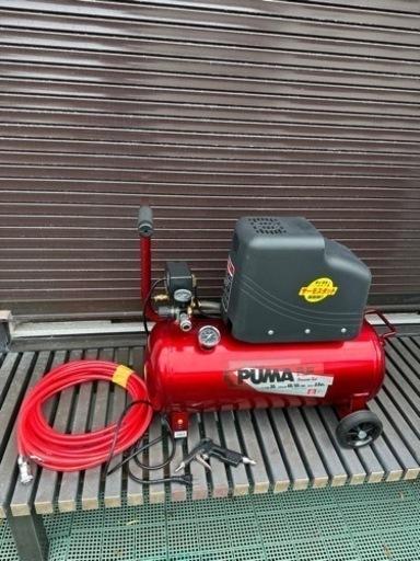 中古エアコンプレッサー　めっちゃ綺麗！