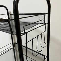 (お取り引き先決定)キャスターワゴンの画像